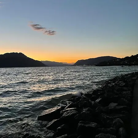 Magnifique Studio Avec Vue Sur Le Lac Du Bourget *